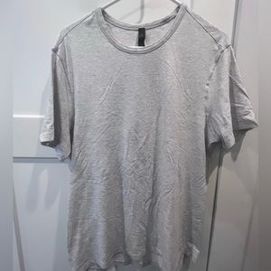 Lululemon size large grey cotton tshirt